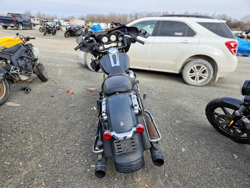 2011 Harley-Davidson Flhx