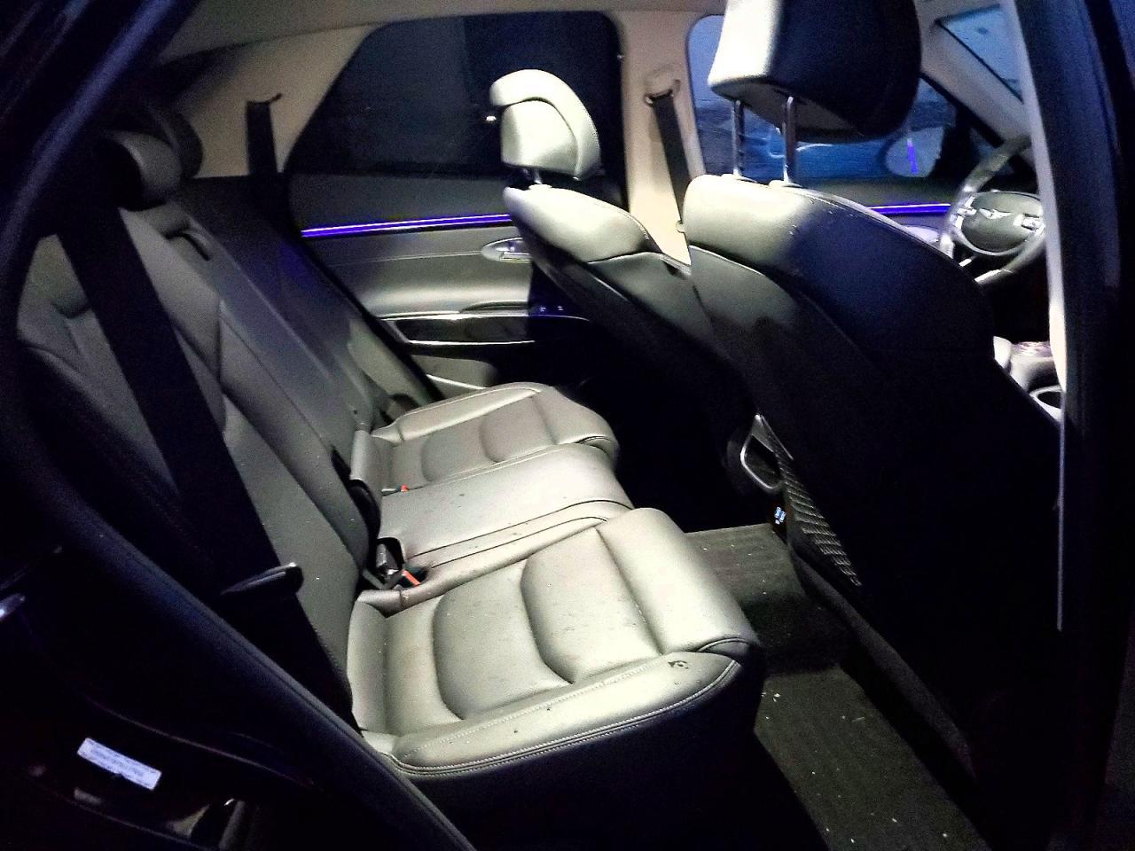 2025 Genesis Gv70 Base