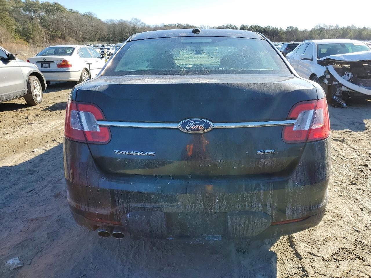 2011 Ford Taurus sel