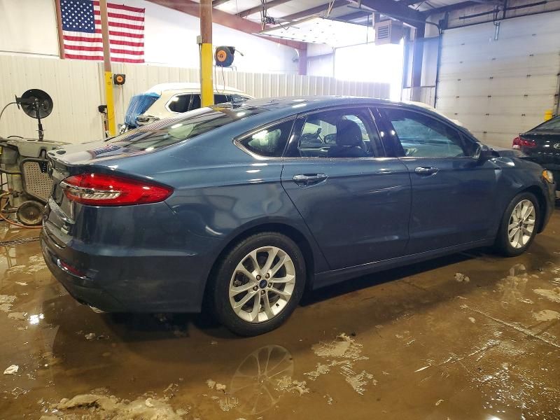 2019 Ford Fusion se