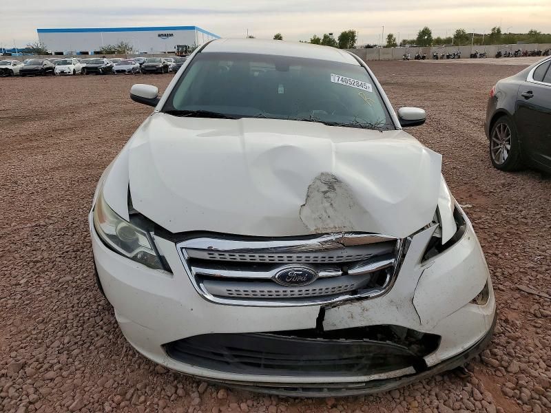 2010 Ford Taurus sel