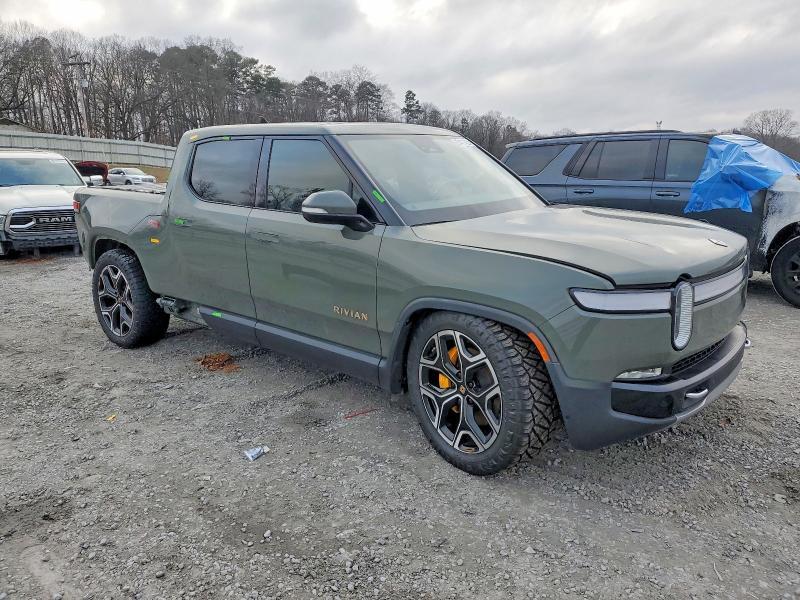 2022 Rivian R1T Advent