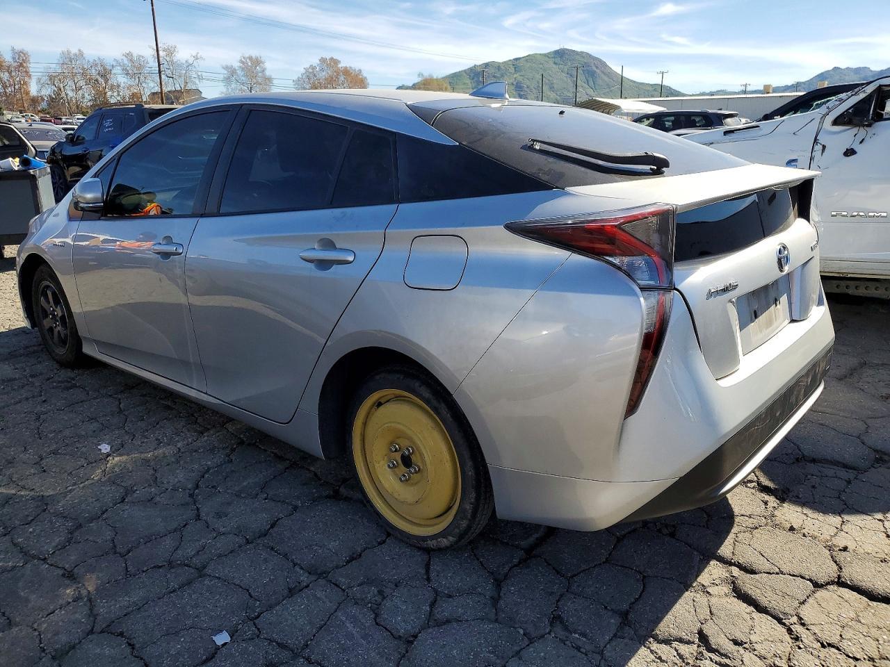 2016 Toyota Prius