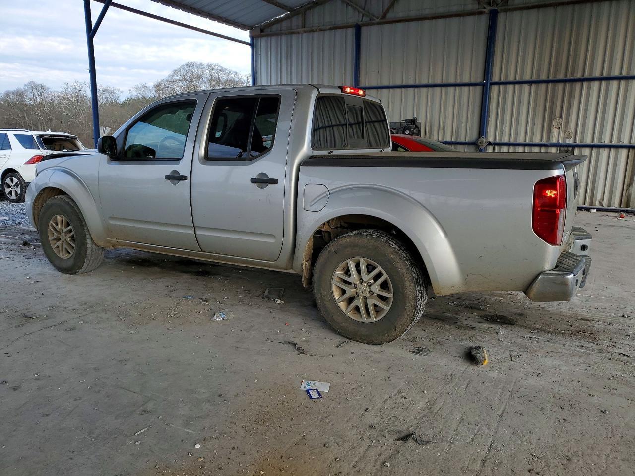 2021 Nissan Frontier s