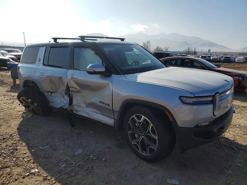 2025 Rivian R1S Adventure