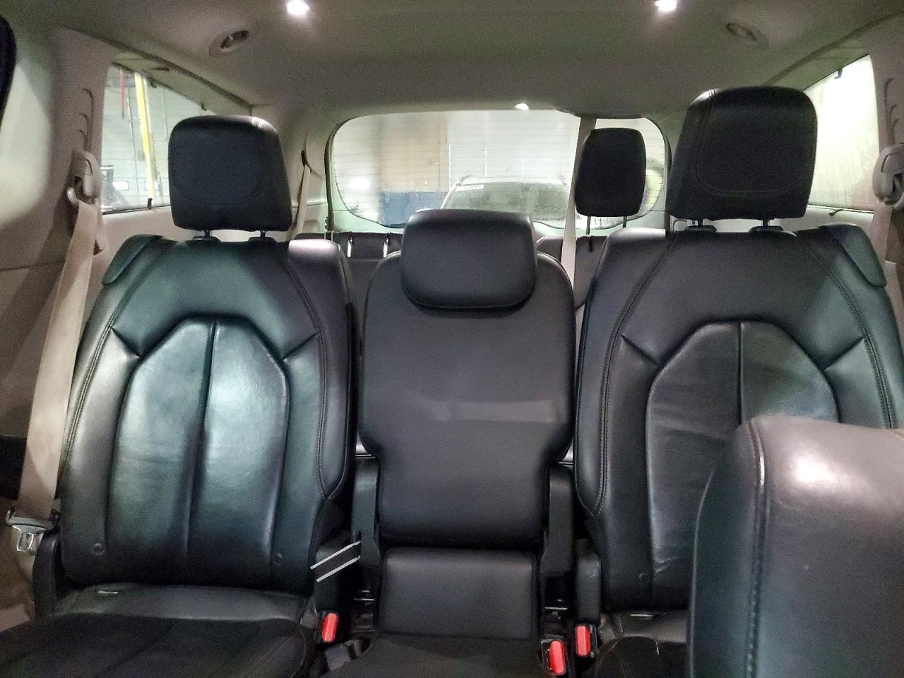 2017 Chrysler Pacifica Touring l