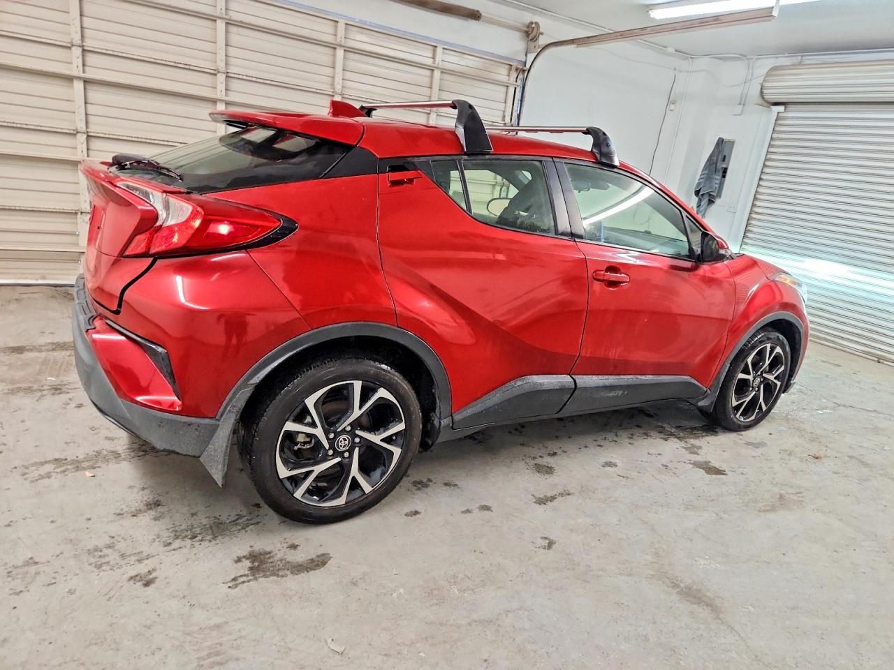 2021 Toyota C-hr xle