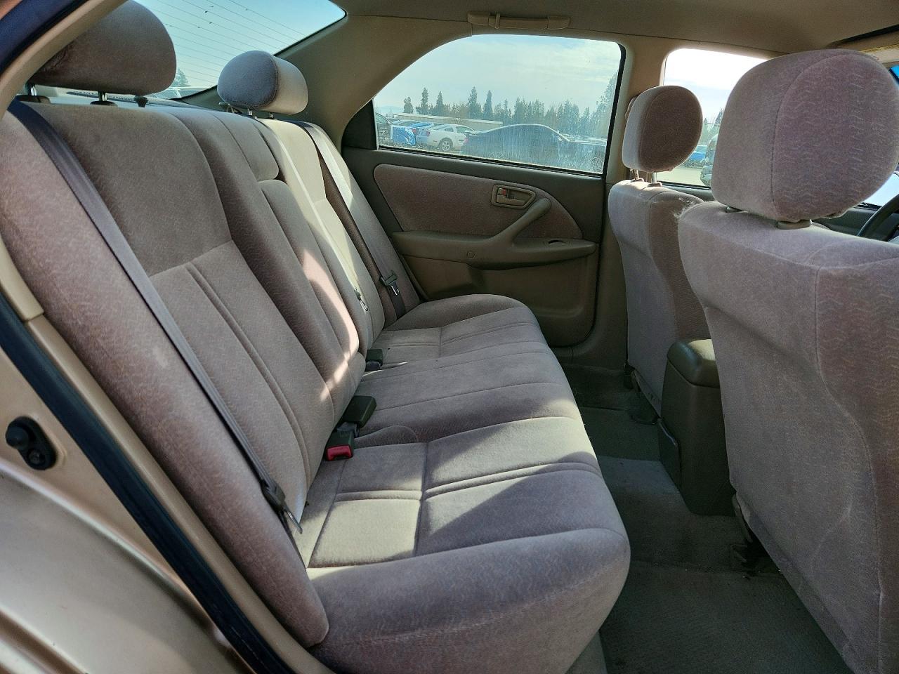 1999 Toyota Camry le