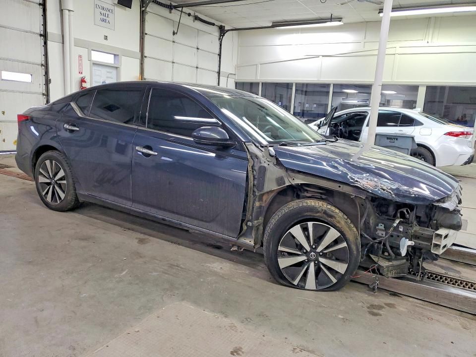 2020 Nissan Altima sl