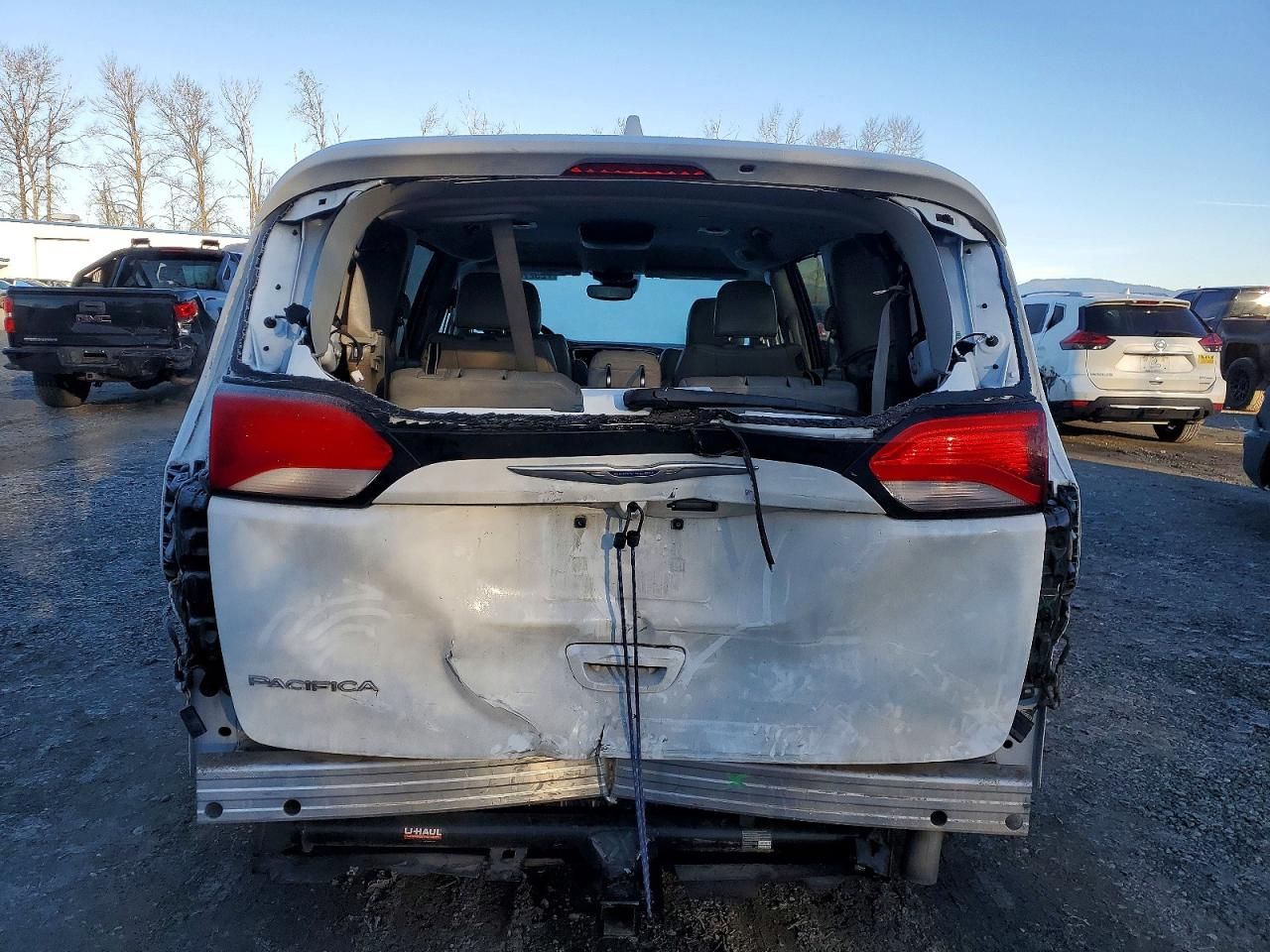 2020 Chrysler Pacifica Touring l