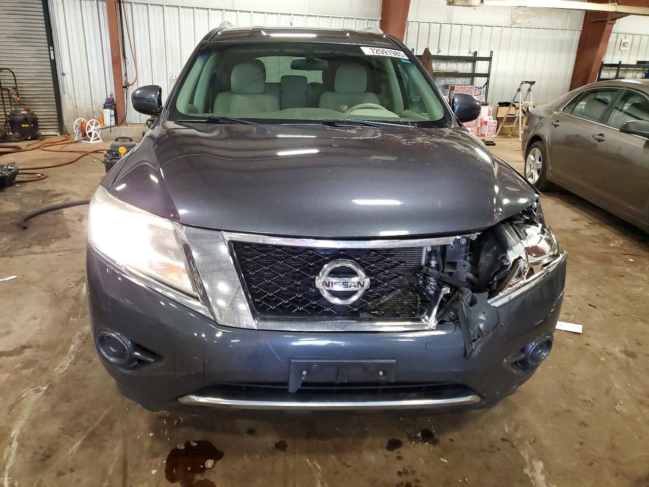 2013 Nissan Pathfinder s