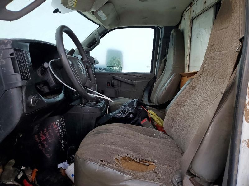 2017 Chev Express Commercial C