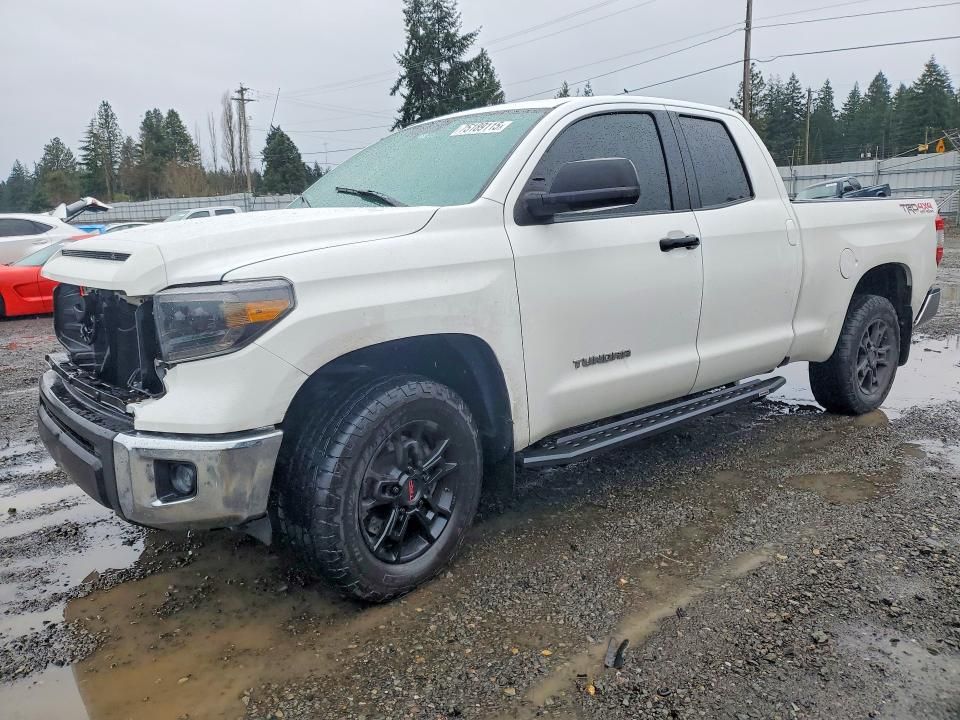 2017 Toyota Tundra Double cab sr