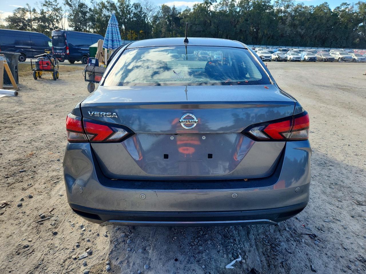 2020 Nissan Versa s