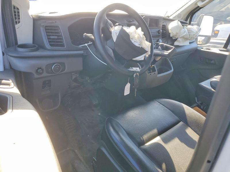 2022 Ford Transit 250 Delivery van