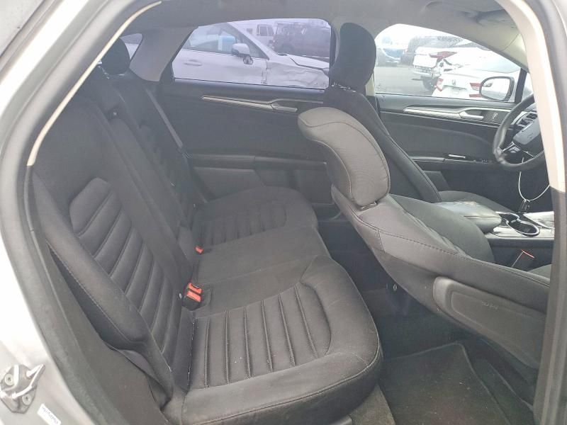 2015 Ford Fusion se Hybrid