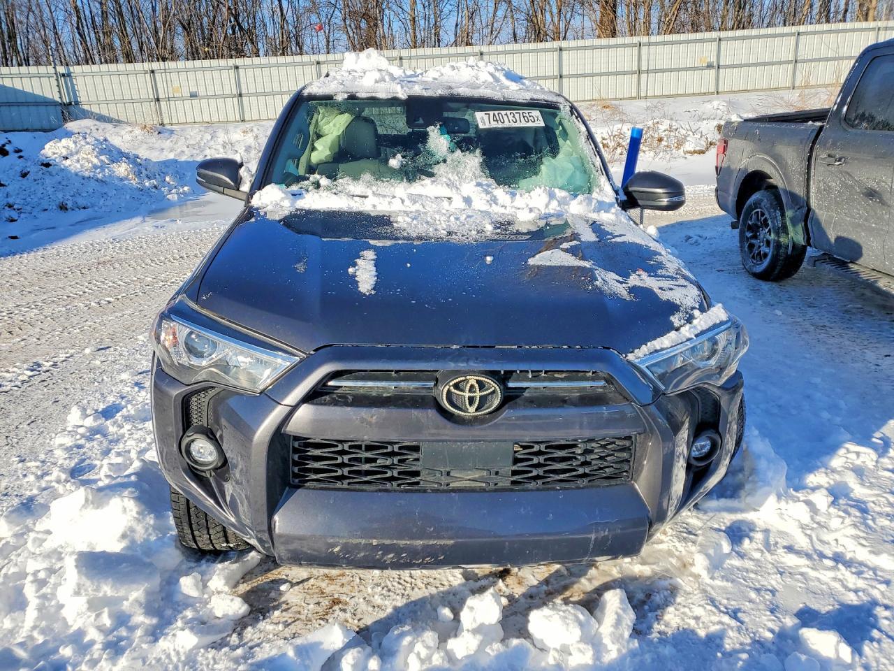 2023 Toyota 4runner se