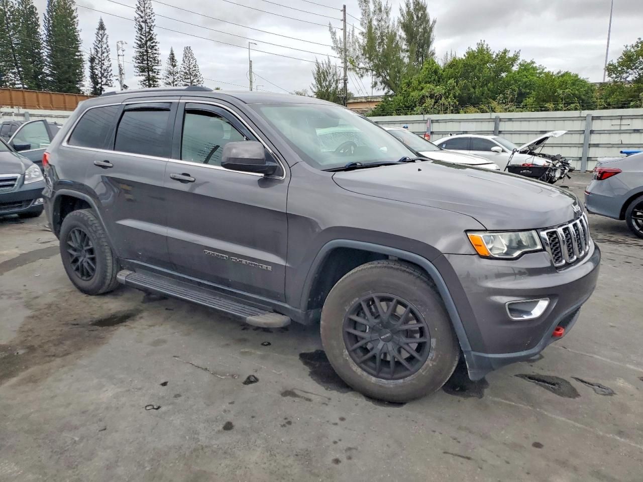 2017 Jeep Grand Cherokee Laredo