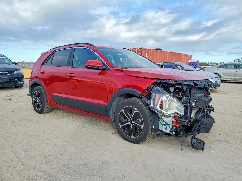 2024 KIA Niro lx
