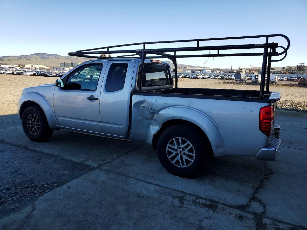 2016 Nissan Frontier SV