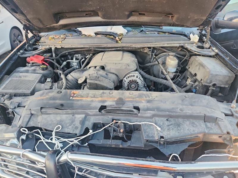 2014 Chevrolet Suburban K1500 lt