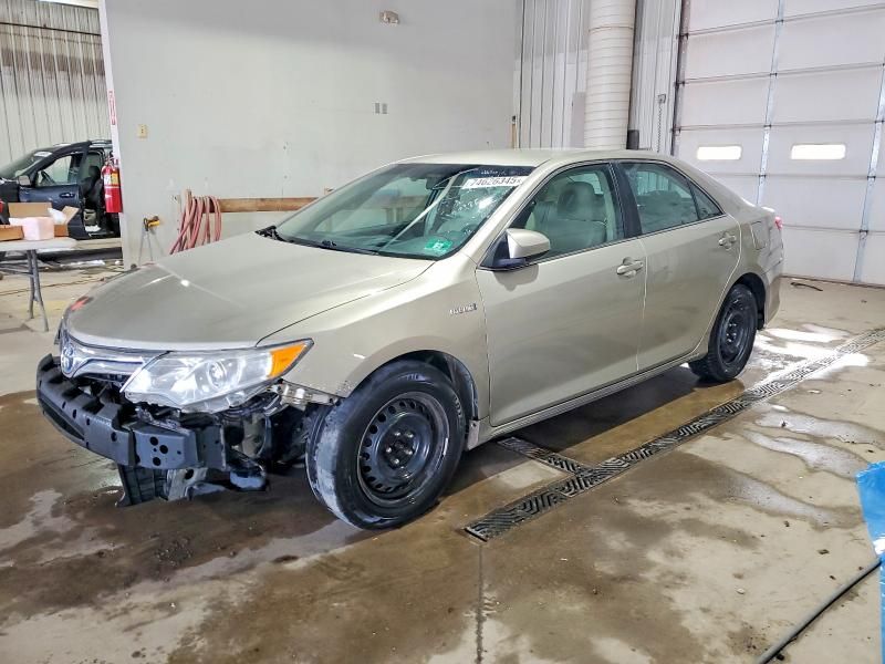 2014 Toyota Camry Hybrid
