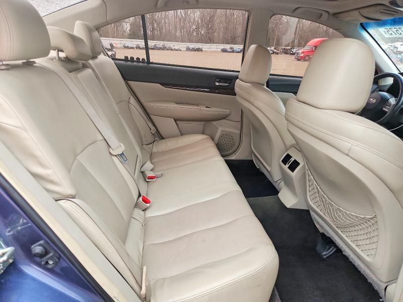 2013 Subaru Legacy 2.5i Limited
