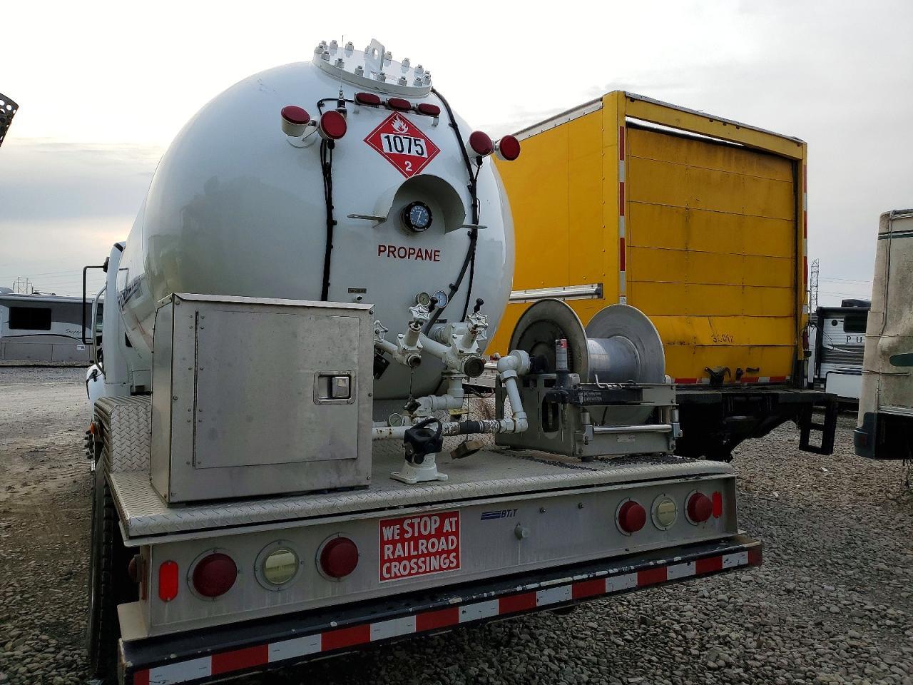 2020 Freightliner M2 106 Medium Duty