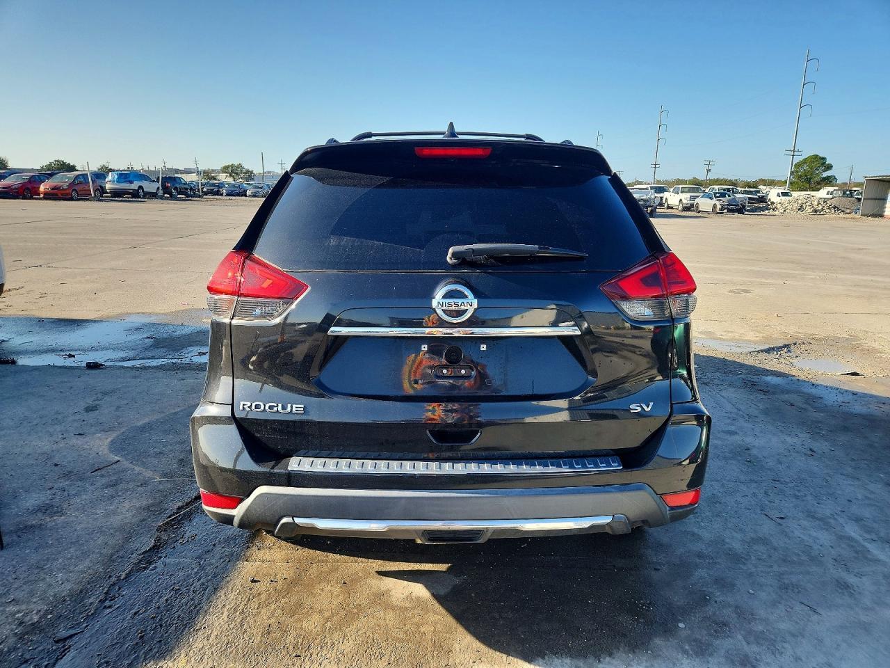 2017 Nissan Rogue sv