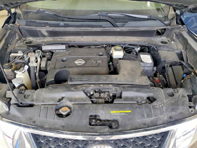 2013 Nissan Pathfinder s