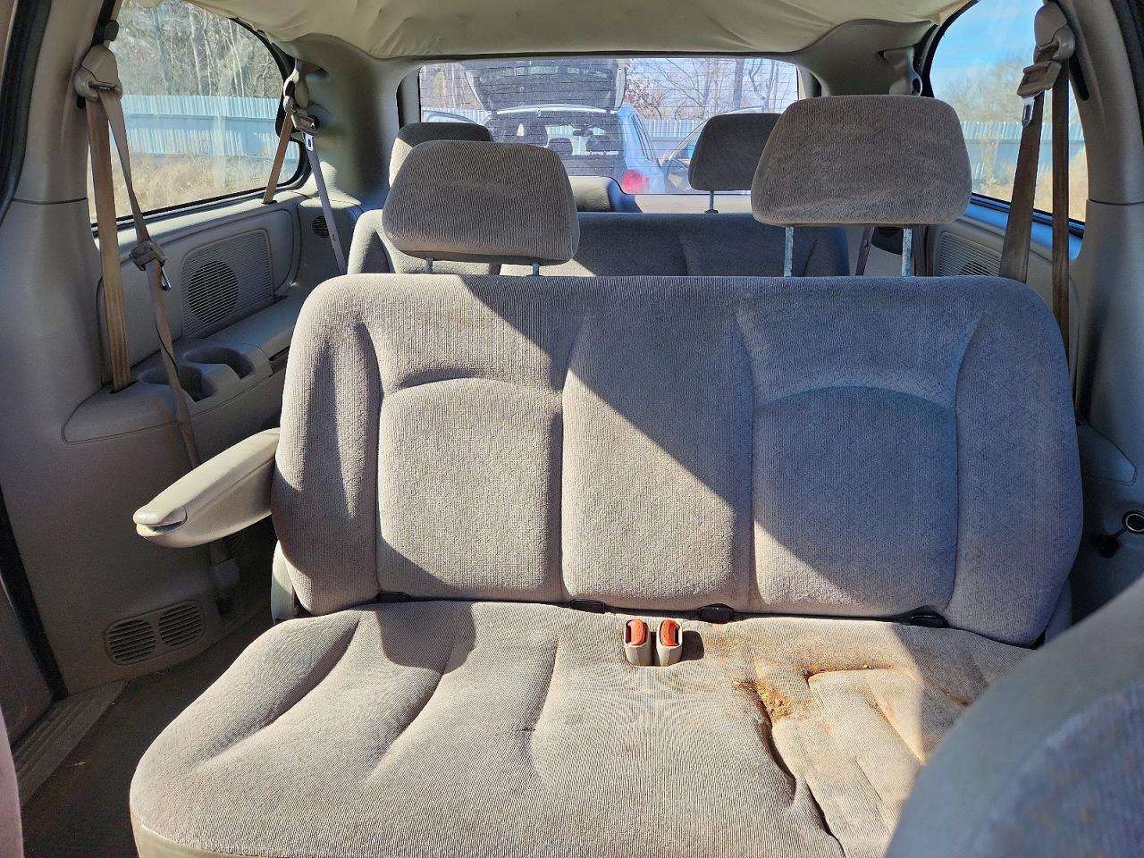 2003 Chrysler Town & Country lx