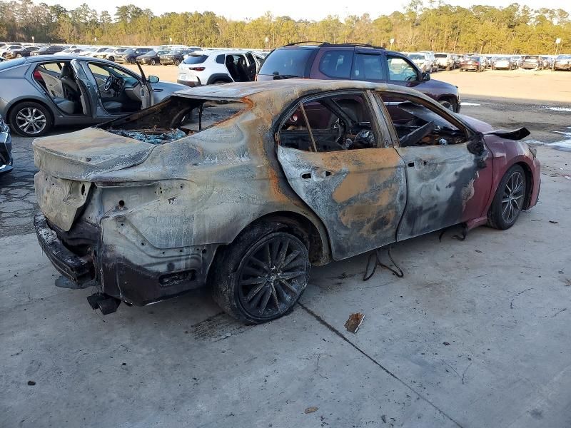 2021 Toyota Camry se