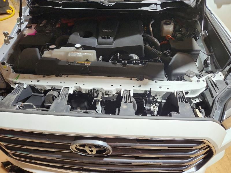 2024 Toyota Sequoia SR5