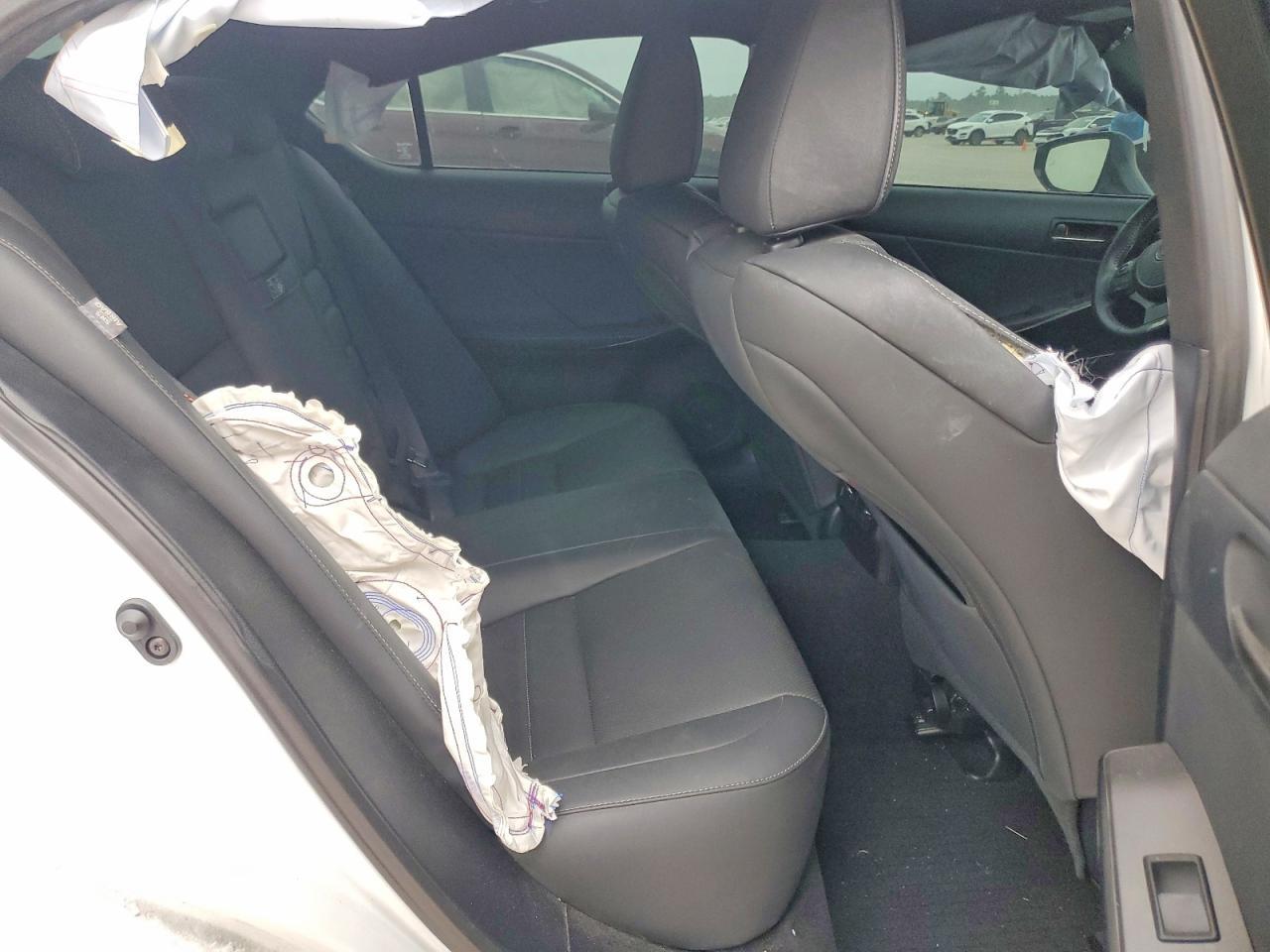 2023 Lexus Is 350c