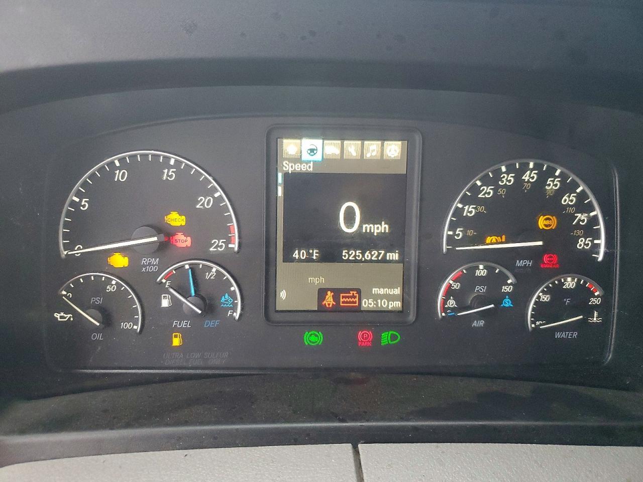 2021 Freightliner Cascadia 126 Semi Truck