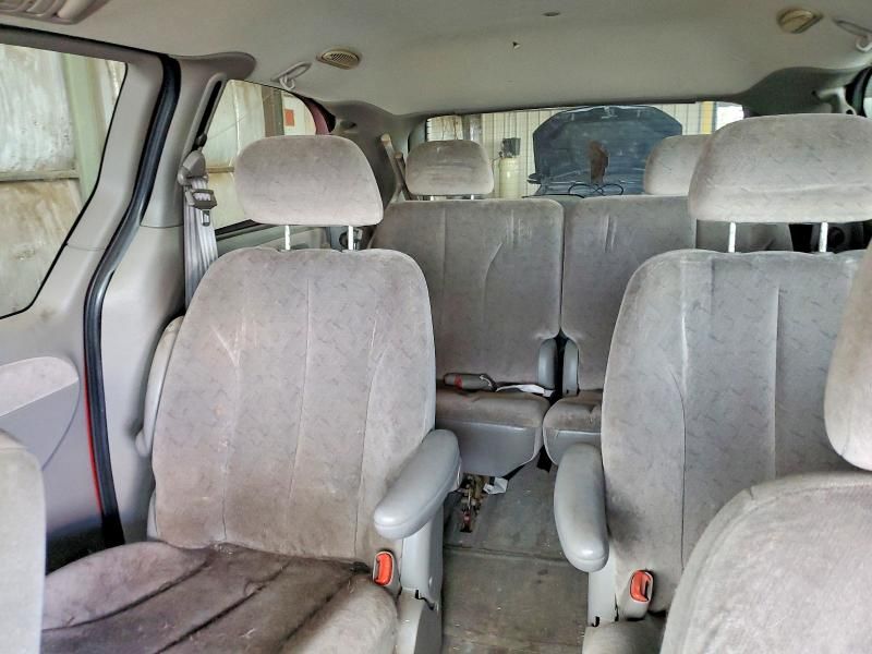 2001 Chrysler Town & Country lxi