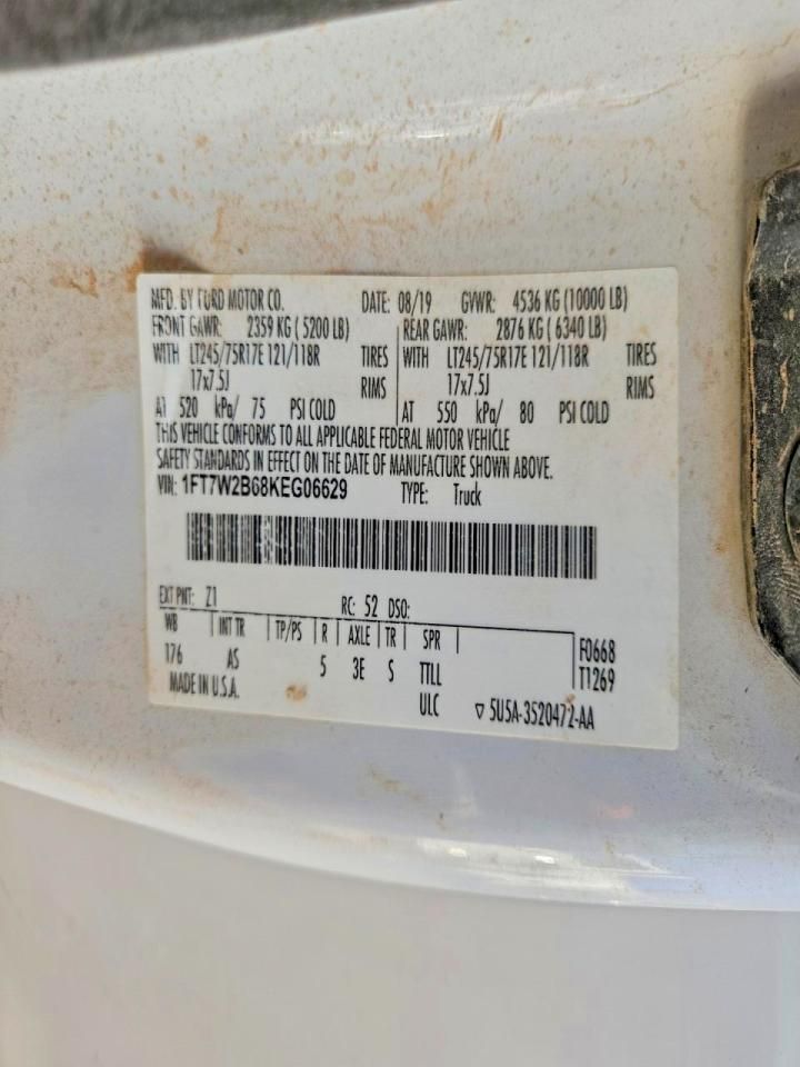 2019 Ford F250 Super Duty Flatbed Truck