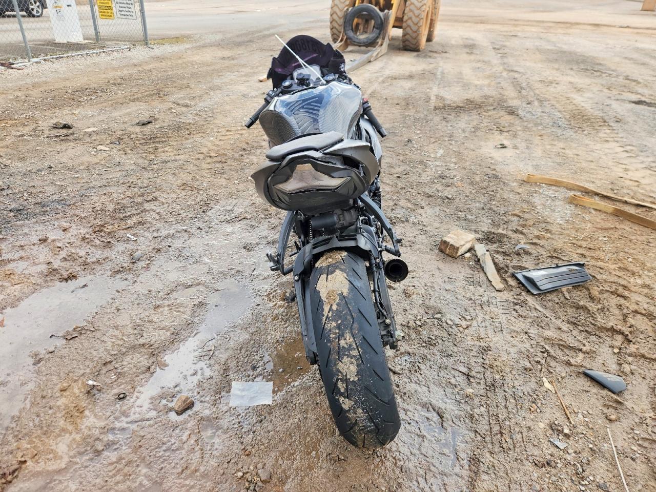 2025 Kawasaki ZX636 K