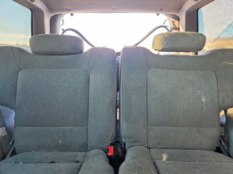 2002 Ford Explorer Sport