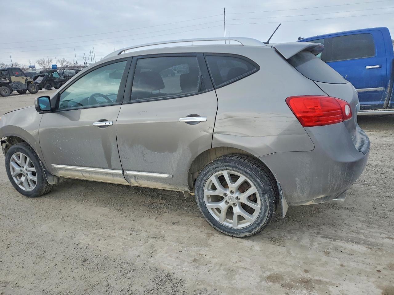 2012 Nissan Rogue s
