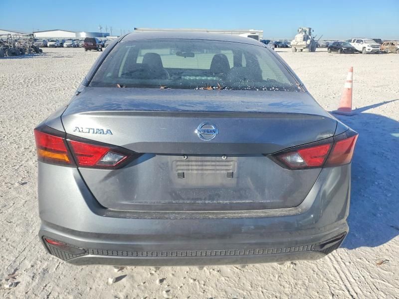 2022 Nissan Altima s