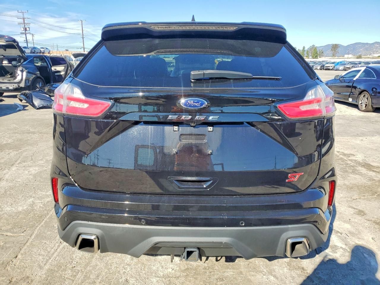 2022 Ford Edge st