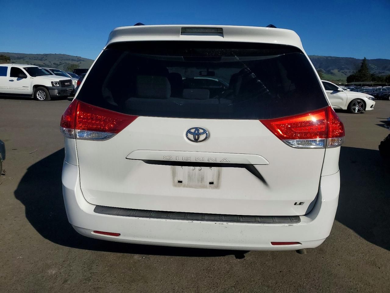 2011 Toyota Sienna le