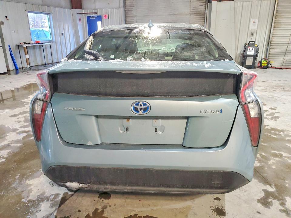 2016 Toyota Prius Three