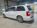 2013 Chrysler Town & Country Touring l