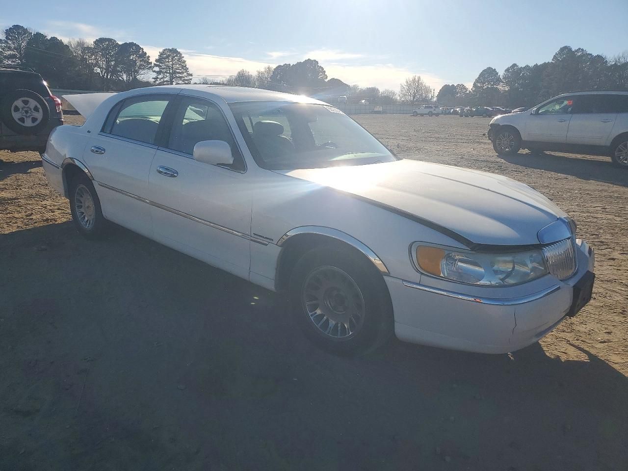 2002 Lincoln Town car Cartier