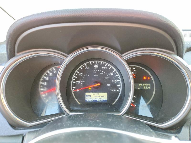 2014 Niss Murano sv