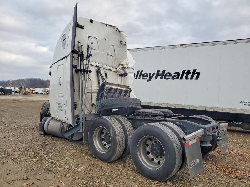 2023 Freightliner Cascadia 126 Semi Truck