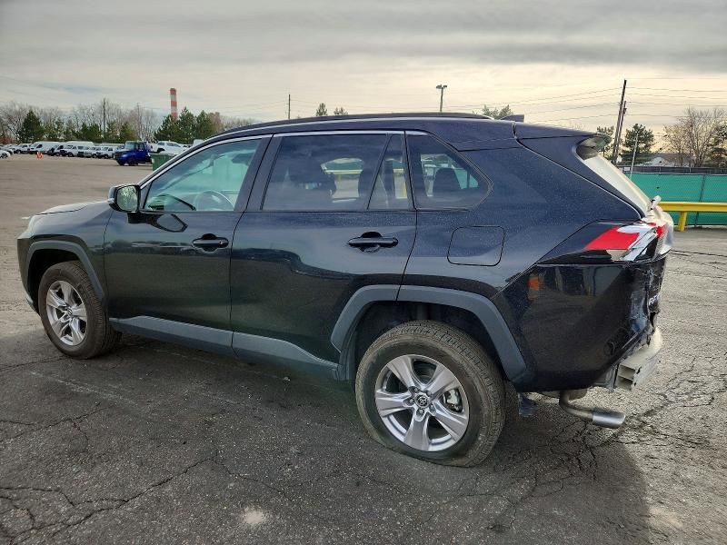 2022 Toyota Rav4 xle