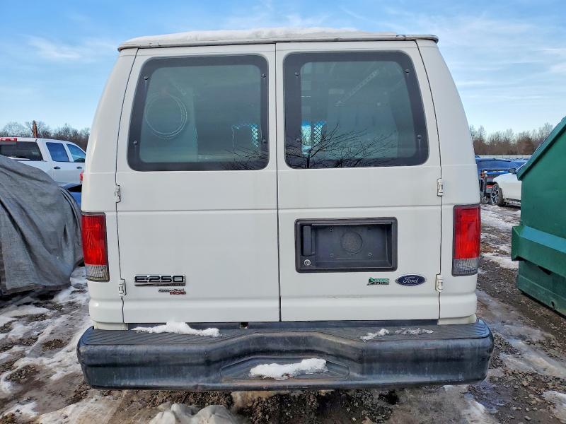 2011 Ford Econoline E250 van
